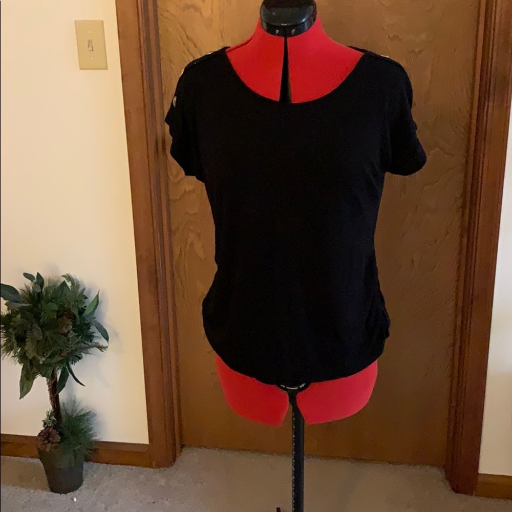 Women’s Short Sleeve Shirt